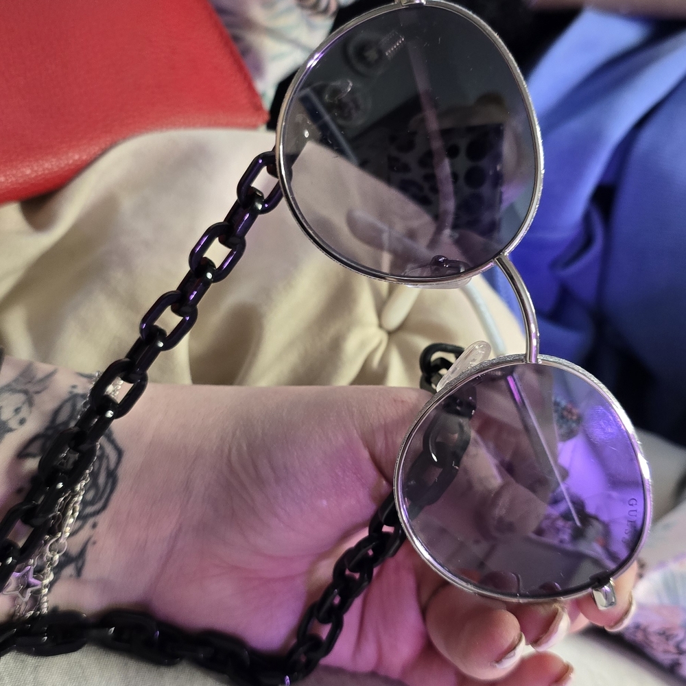 Guess Silver Sunglasses with Black Chain